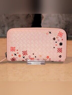 EUC Bottega Veneta Intrecciato embroidered zip around wallet